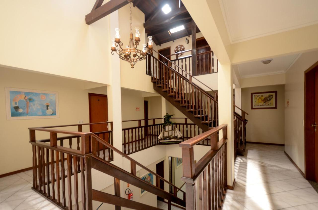 Pousada Vila Del Mare Бомбиньяс Экстерьер фото
